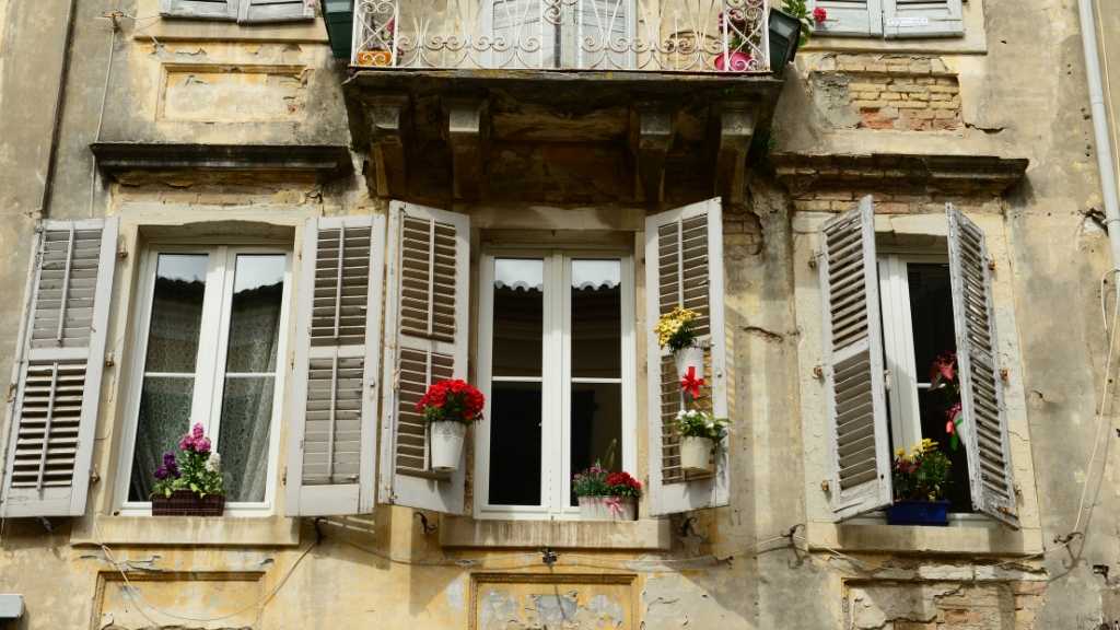 Corfu for the Curious Traveller