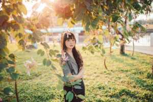 in what order should i read sarah j maas books