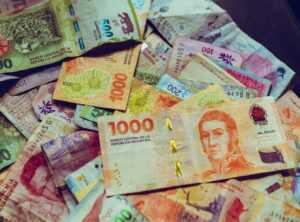 300 pesos mexicanos a chilenos